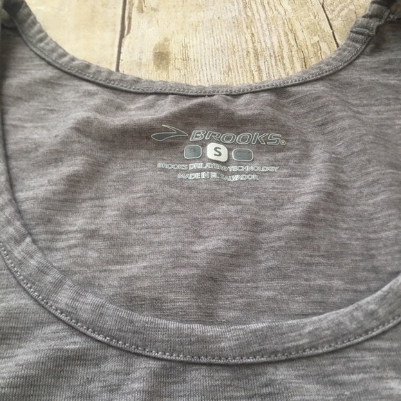 Brooks Active Tank Top - Picture 3 of 5